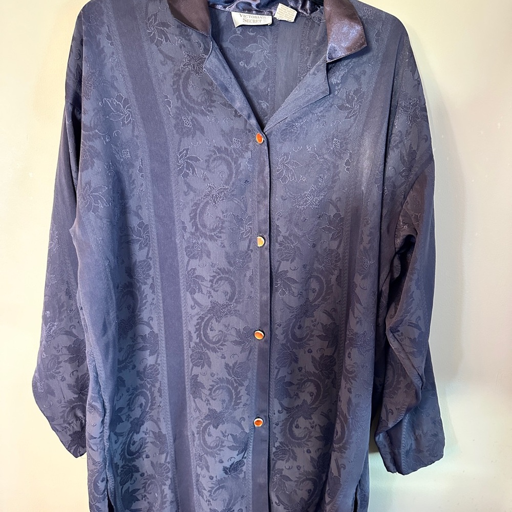 Victoria secret gold label long sleeved silk blouse